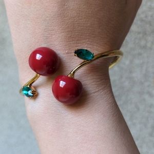 Kate Spade Ma Cherie hinged bracelet